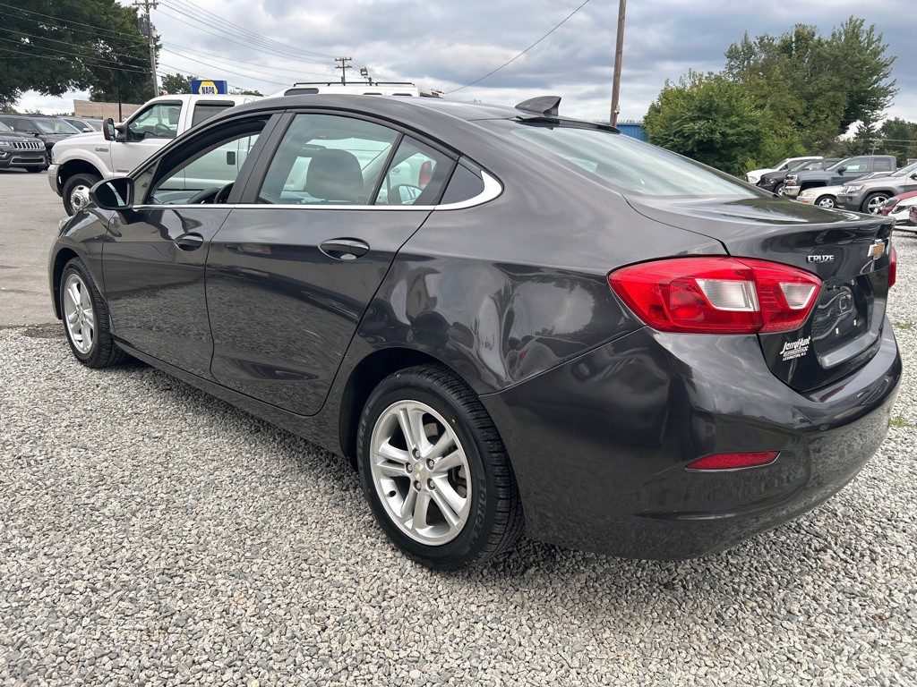 2017 Chevrolet Cruze Image 7