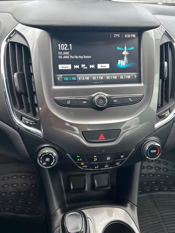 2017 Chevrolet Cruze Image 14