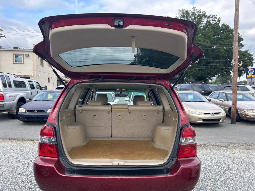 2005 Toyota Highlander Image 9