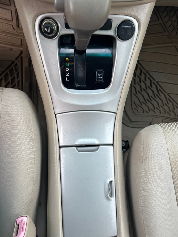 2005 Toyota Highlander Image 16