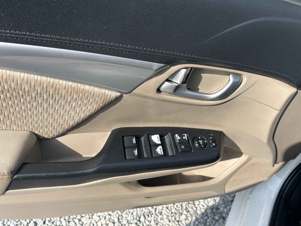 2014 Honda Civic Image 9