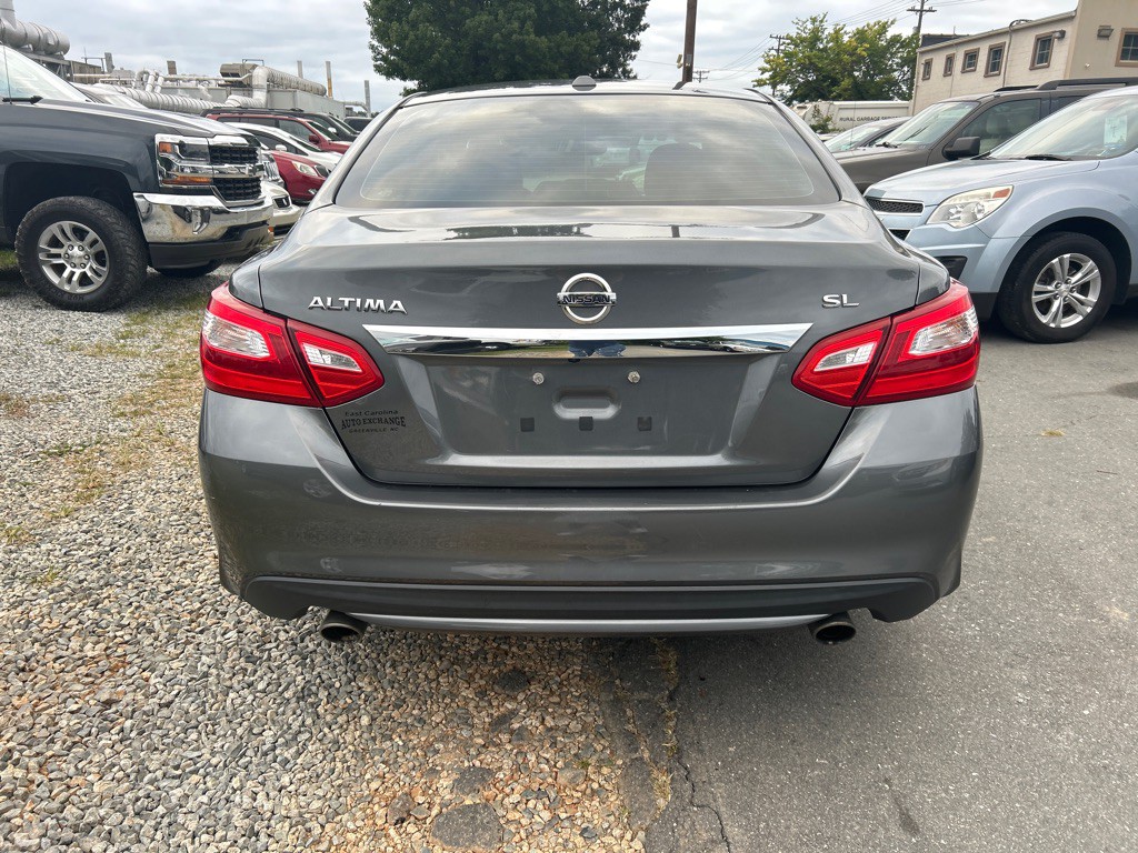 2017 Nissan Altima Image 6