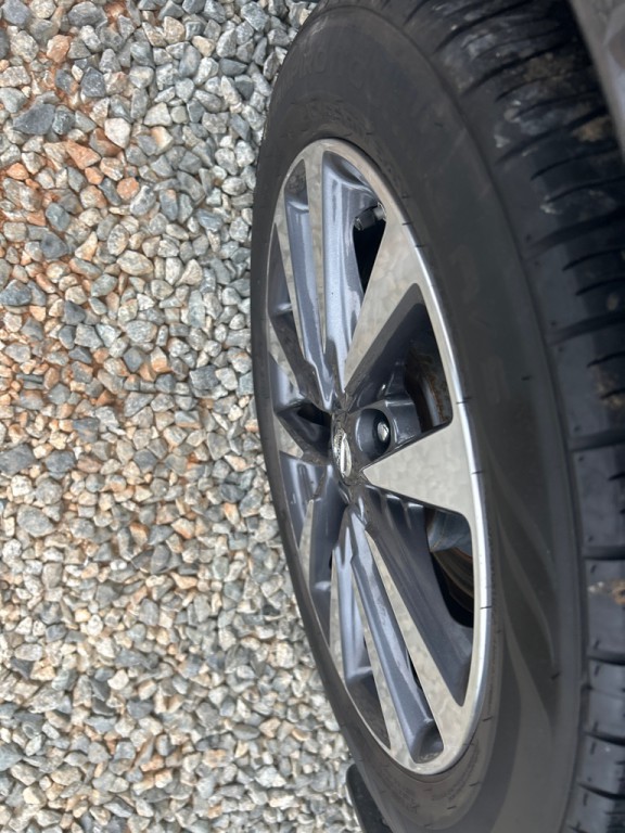 2017 Nissan Altima Image 9