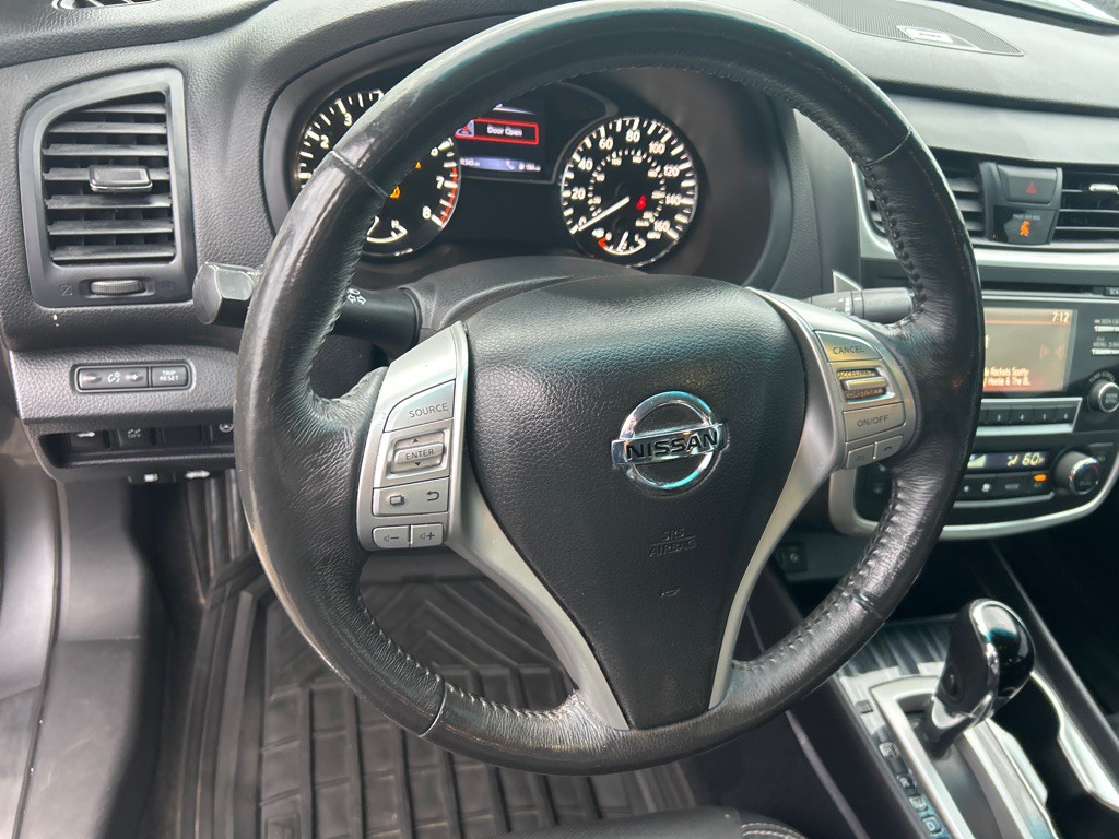 2017 Nissan Altima Image 13