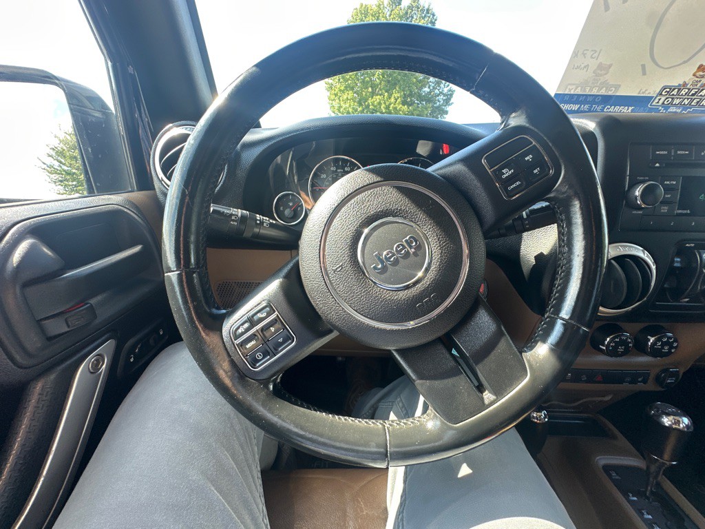 2011 Jeep Wrangler Unlimited Image 16