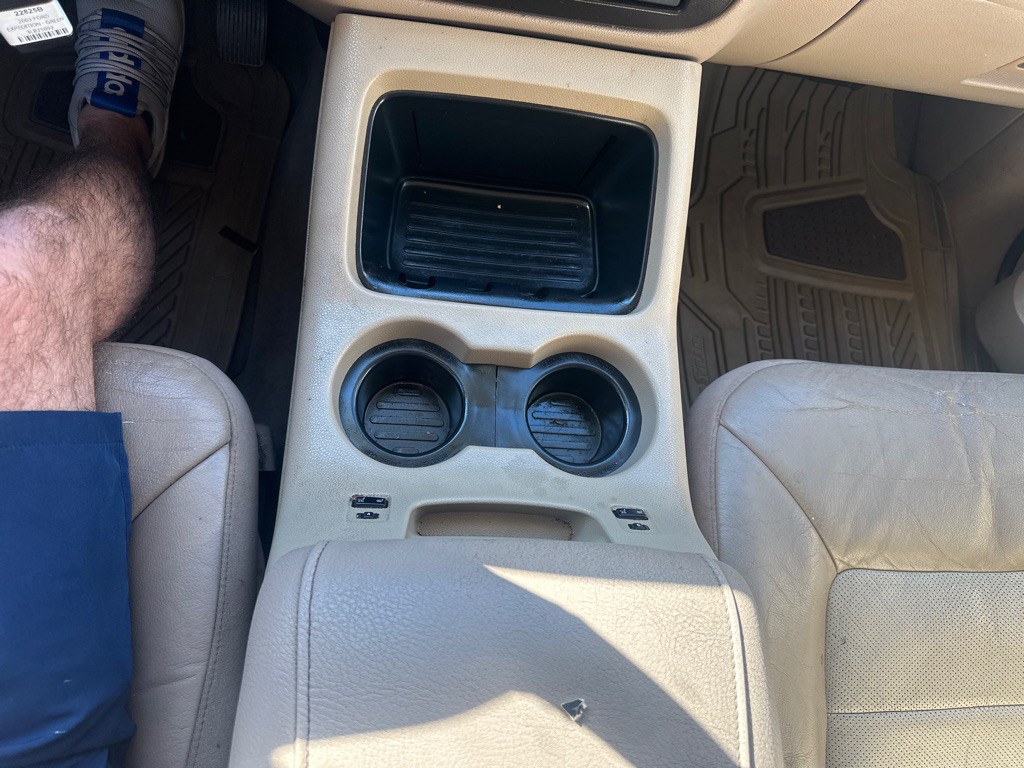 2003 Ford Expedition Image 20
