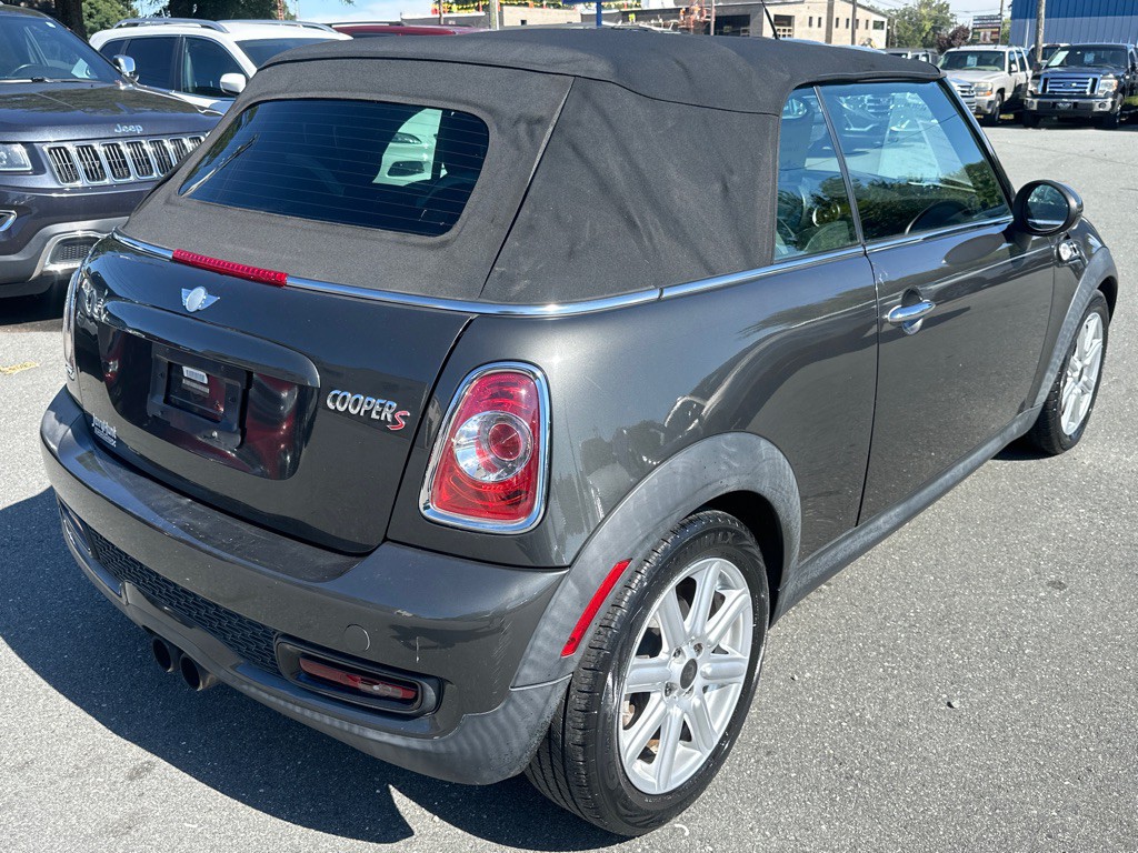 2011 MINI Cooper Image 5