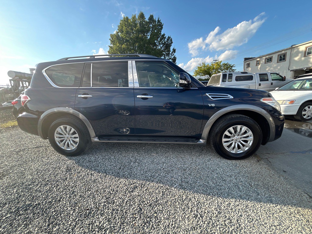 2017 Nissan Armada Image 4