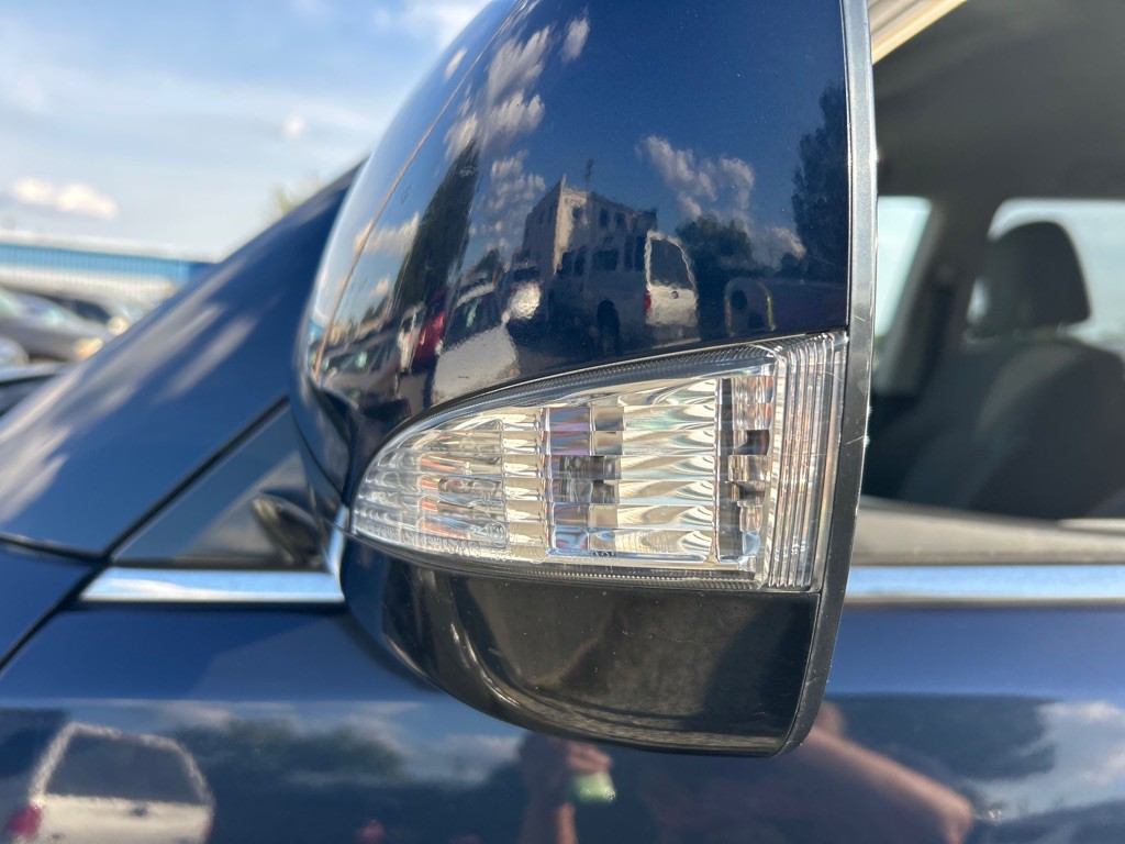 2017 Nissan Armada Image 12