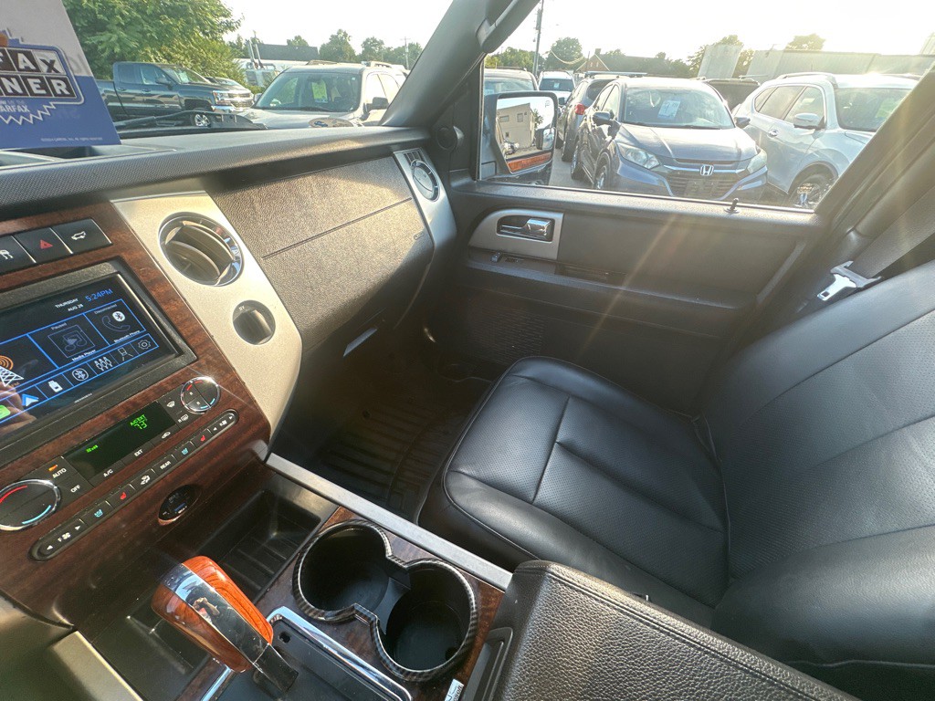 2010 Ford Expedition Image 24