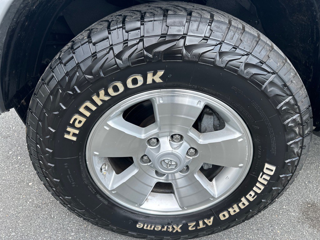2015 Toyota Tacoma Image 10
