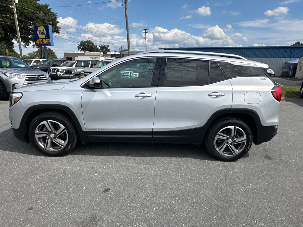 2019 GMC Terrain Image 2