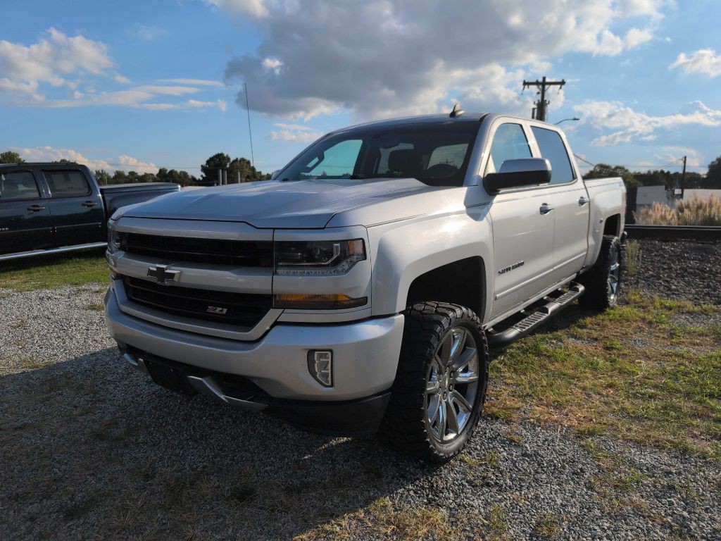 2018 Chevrolet Silverado 1500 Image 2