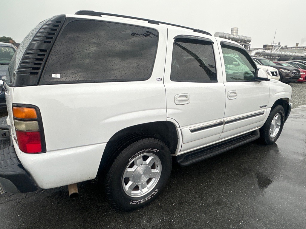 2005 GMC Yukon Image 4
