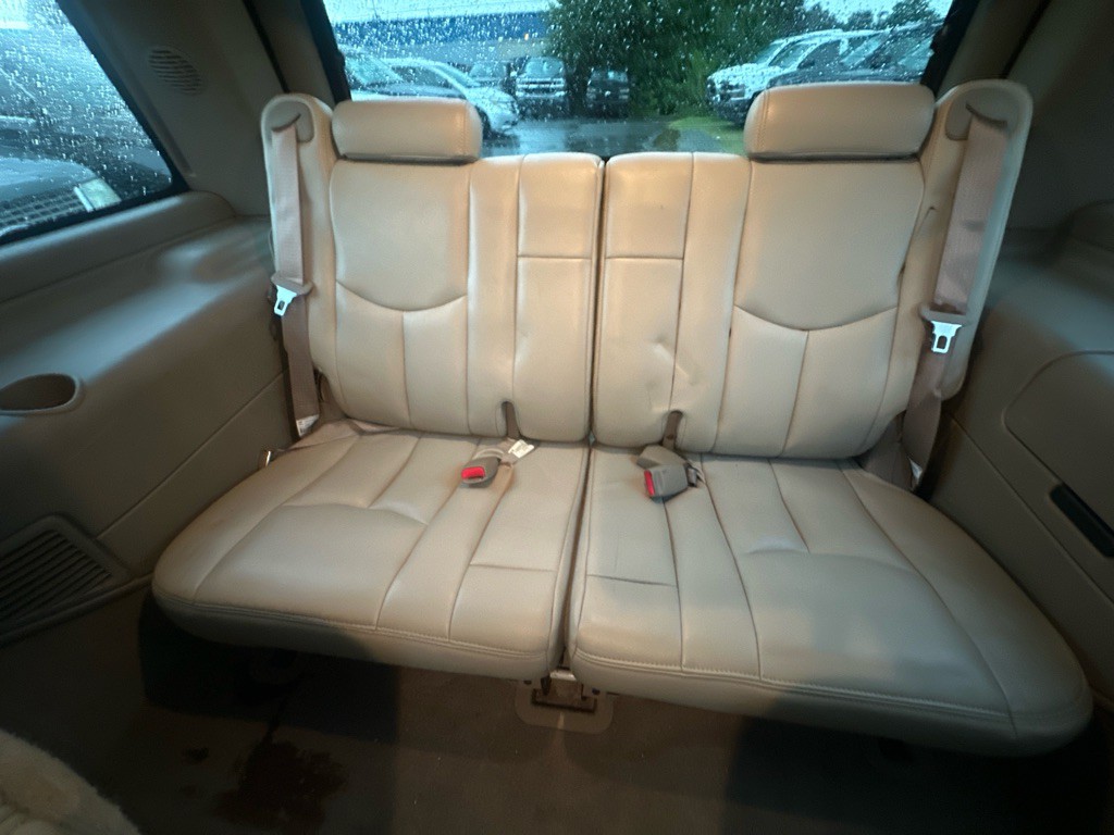 2005 GMC Yukon Image 15