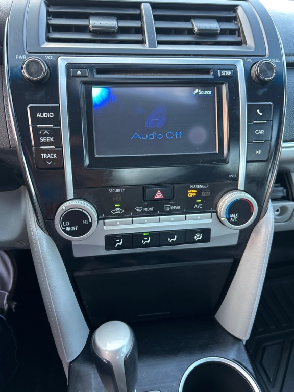 2012 Toyota Camry Image 14