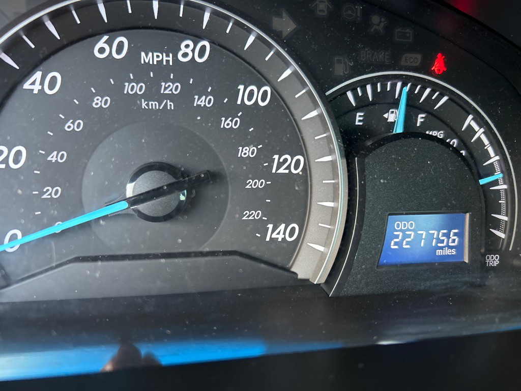 2012 Toyota Camry Image 16