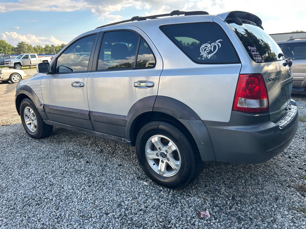 2005 Kia Sorento Image 8
