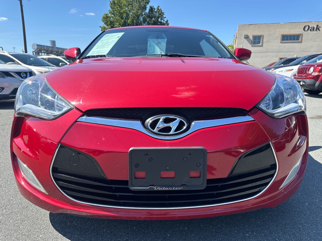 2017 Hyundai Veloster Image 8