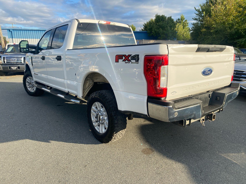 2017 Ford F-250 Image 5