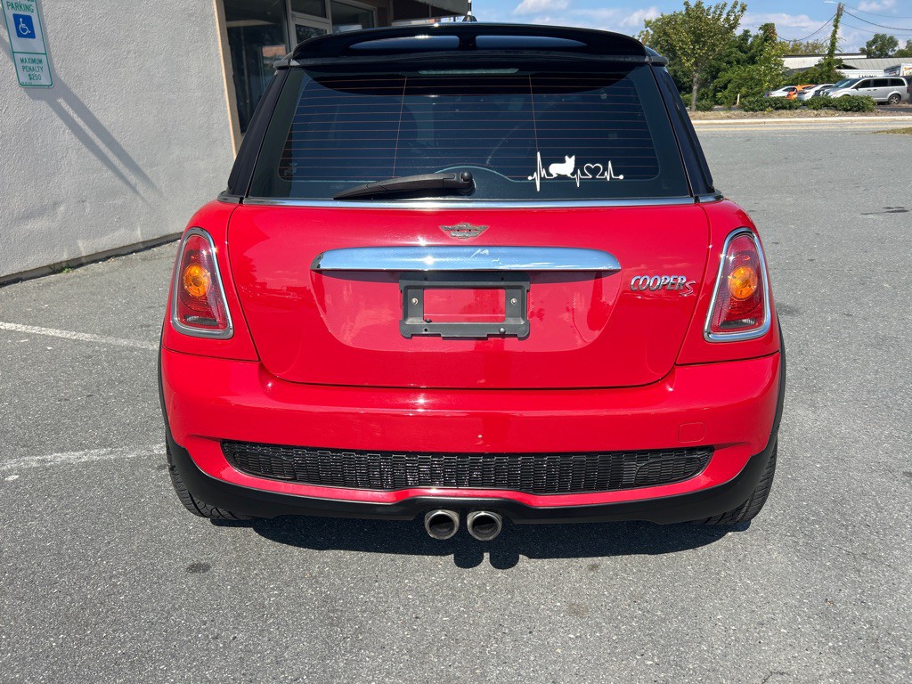 2010 MINI Cooper Image 6