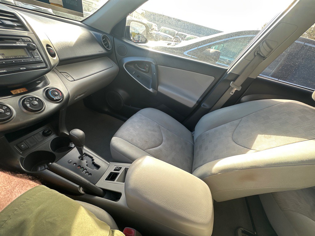 2012 Toyota Rav4 Image 19