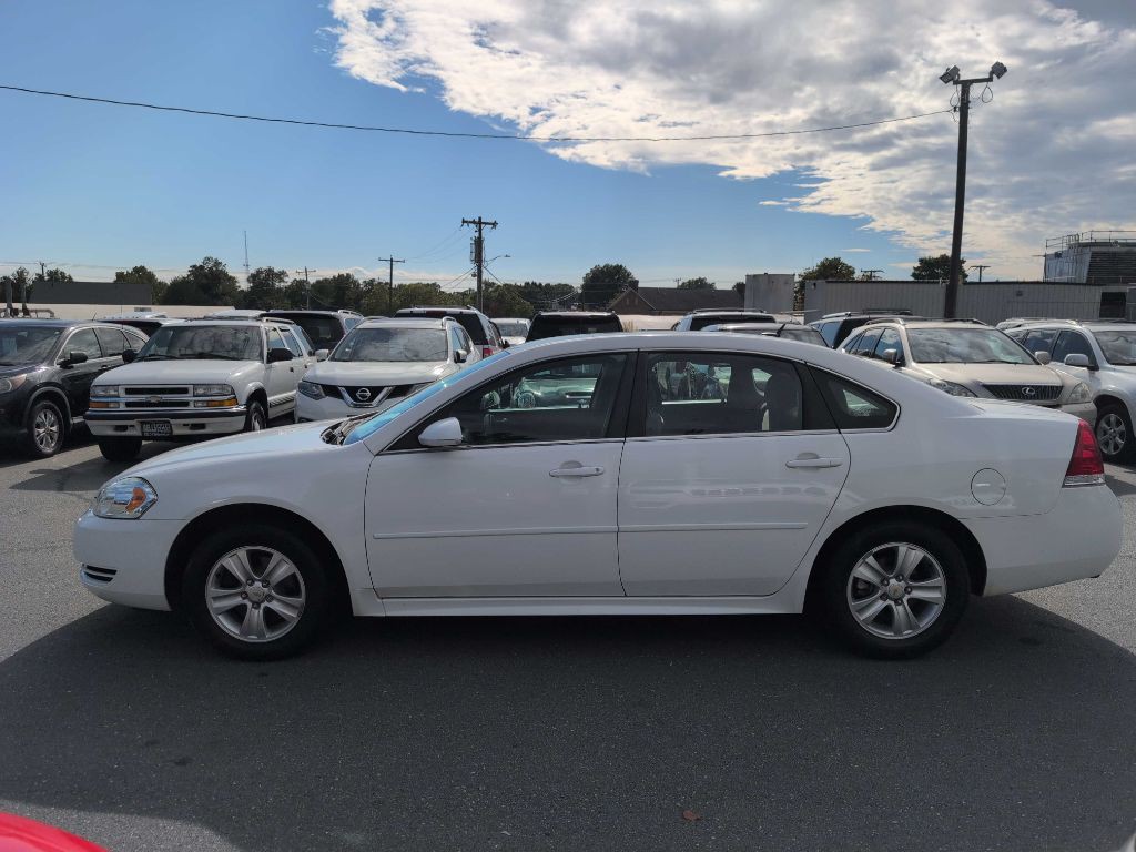 2015 Chevrolet Impala Image 2