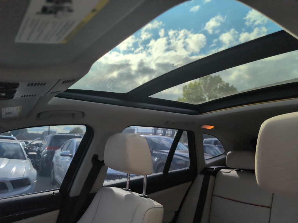 2014 BMW X1 Image 14