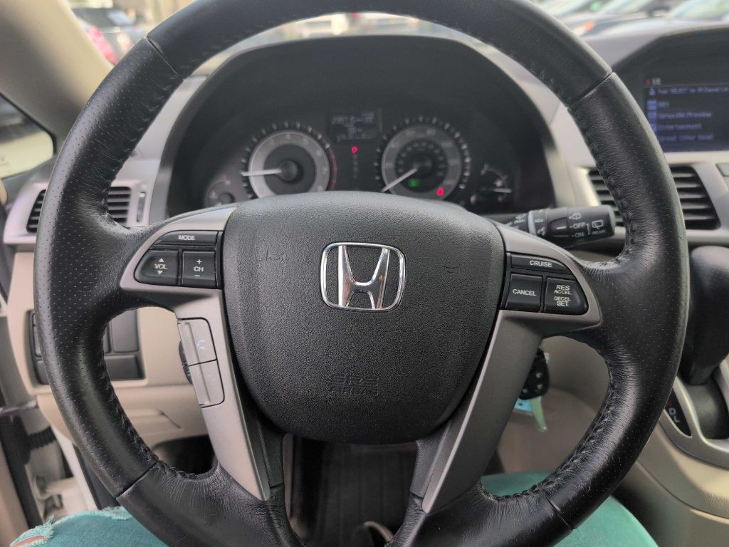 2013 Honda Odyssey Image 10