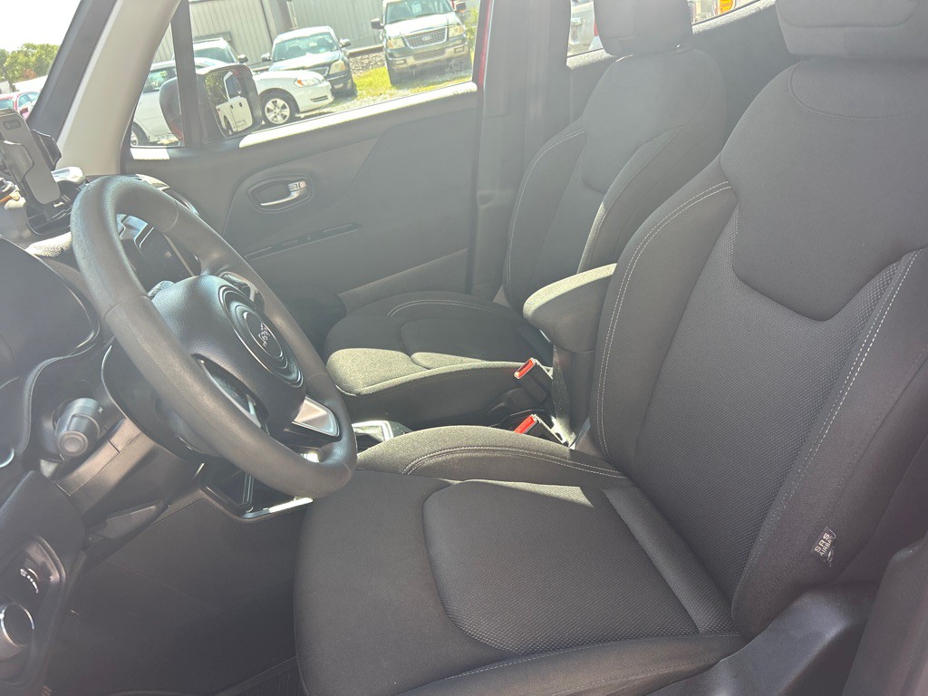 2021 Jeep Renegade Image 12
