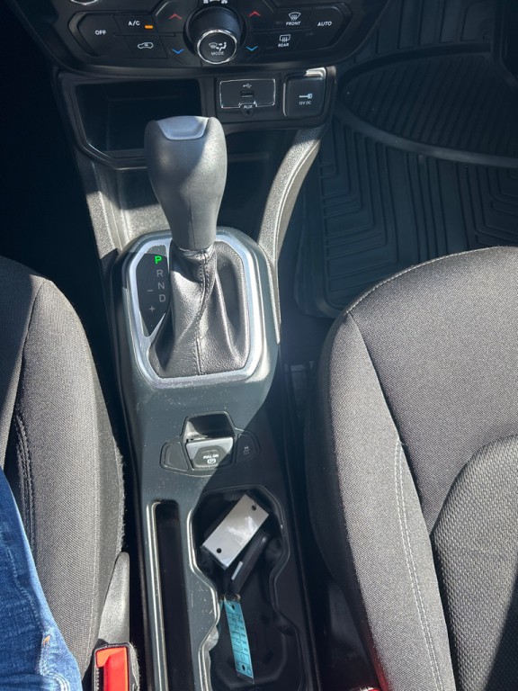 2021 Jeep Renegade Image 16