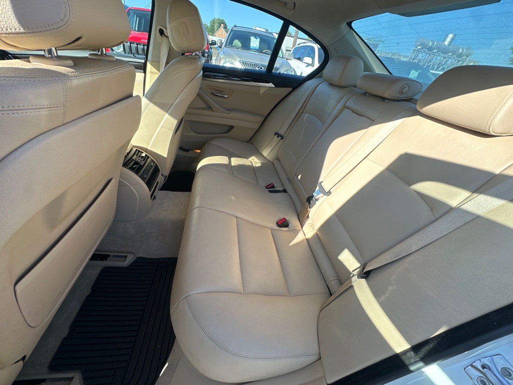 2014 BMW 5 Series Image 14