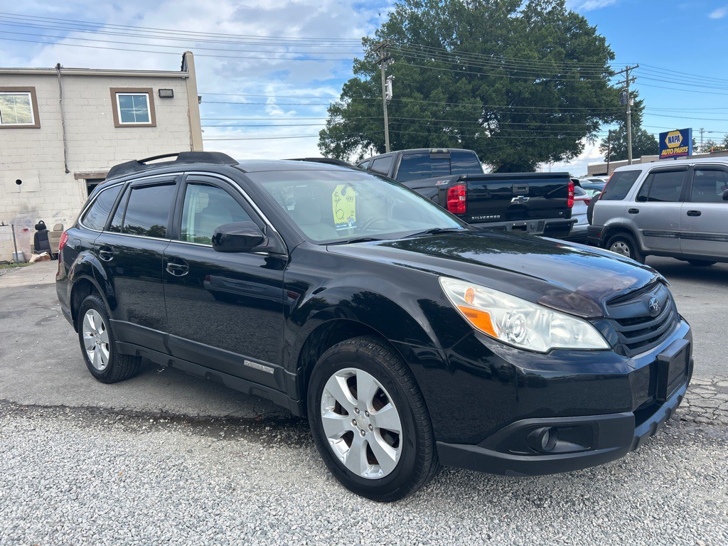 2011 Subaru Outback Image 3