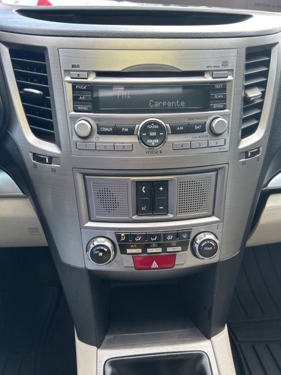 2011 Subaru Outback Image 15