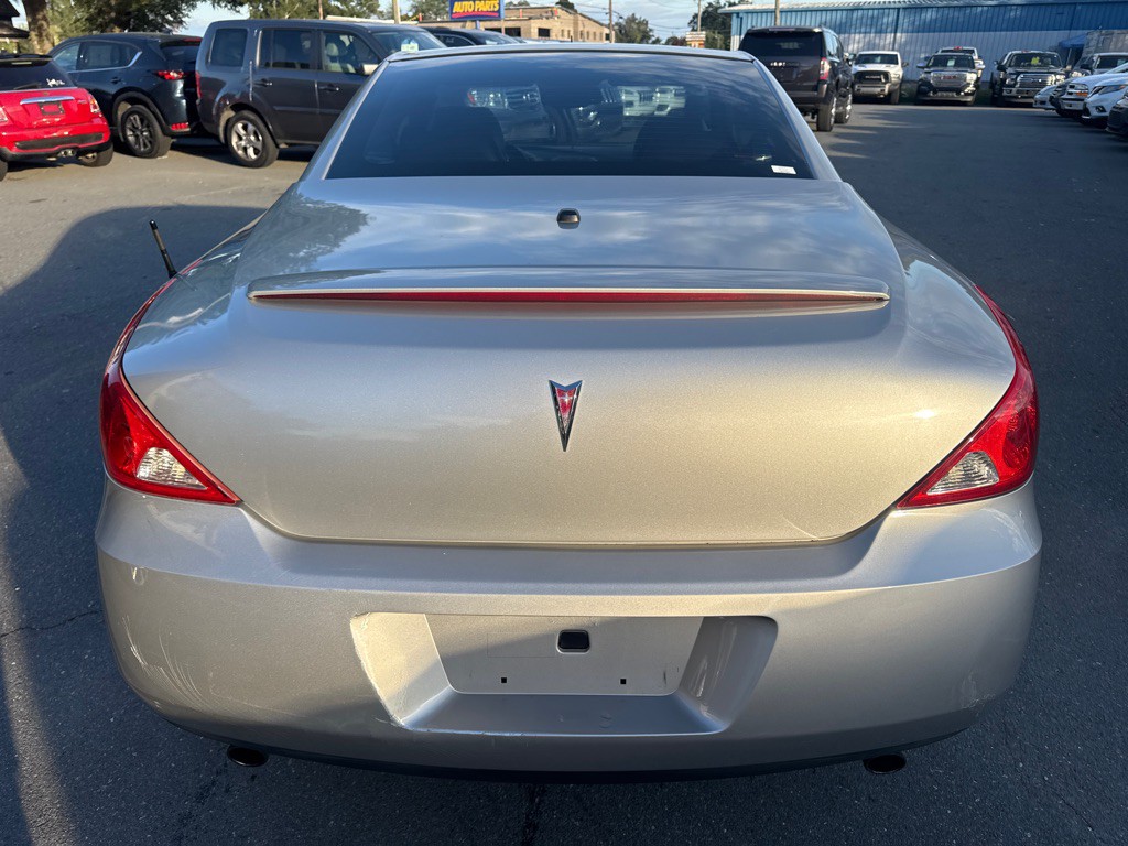 2008 Pontiac G6 Image 4