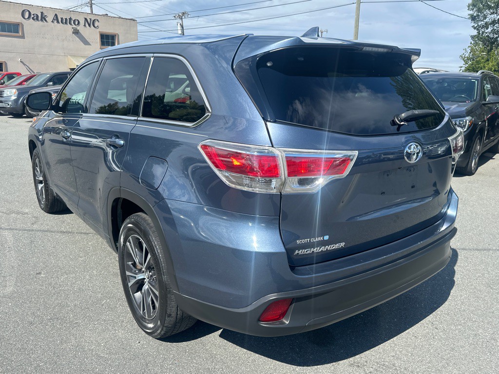 2016 Toyota Highlander Image 3