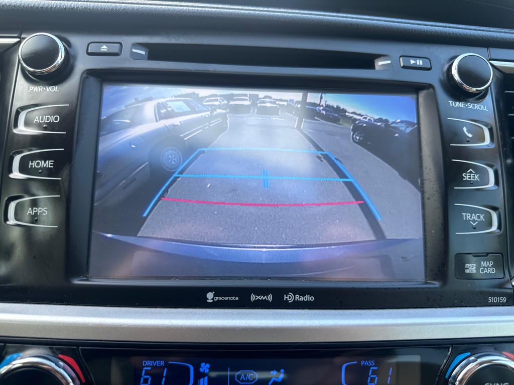 2016 Toyota Highlander Image 21