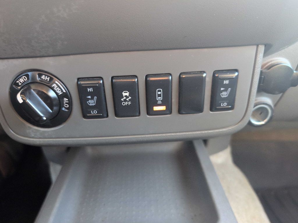 2015 Nissan Frontier Image 15