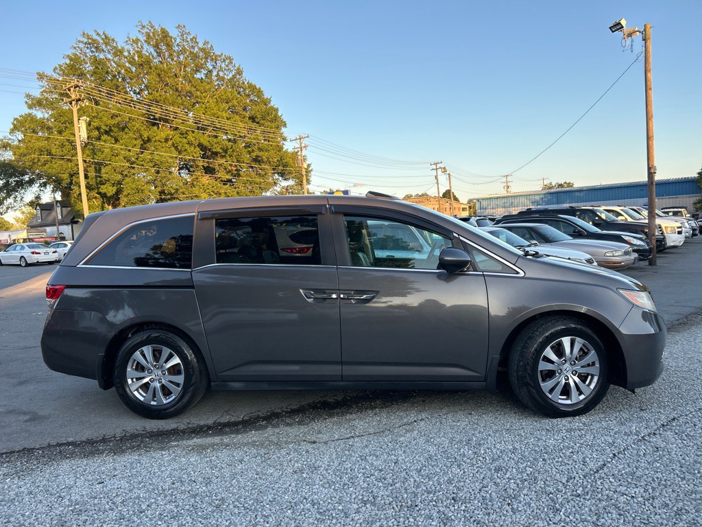 2016 Honda Odyssey Image 4