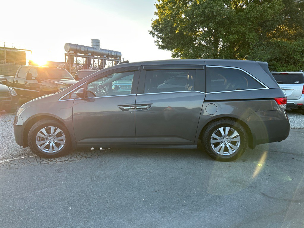 2016 Honda Odyssey Image 8