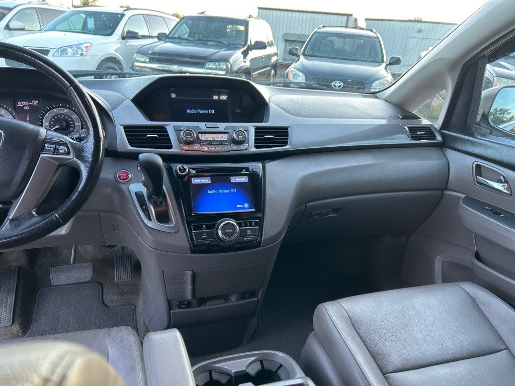 2016 Honda Odyssey Image 17