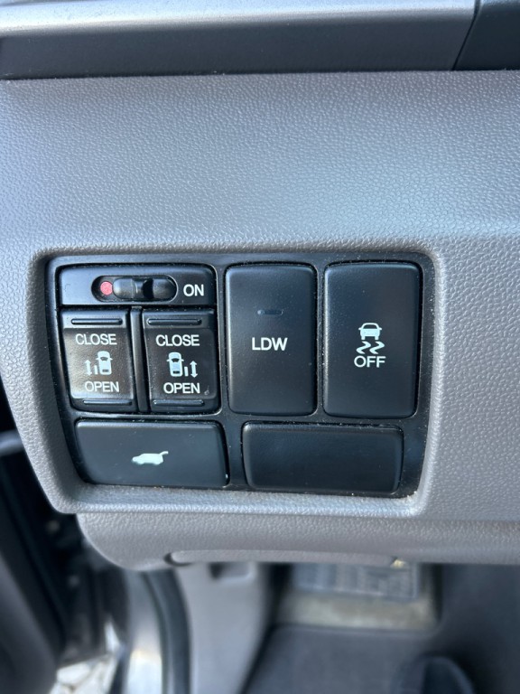 2016 Honda Odyssey Image 18