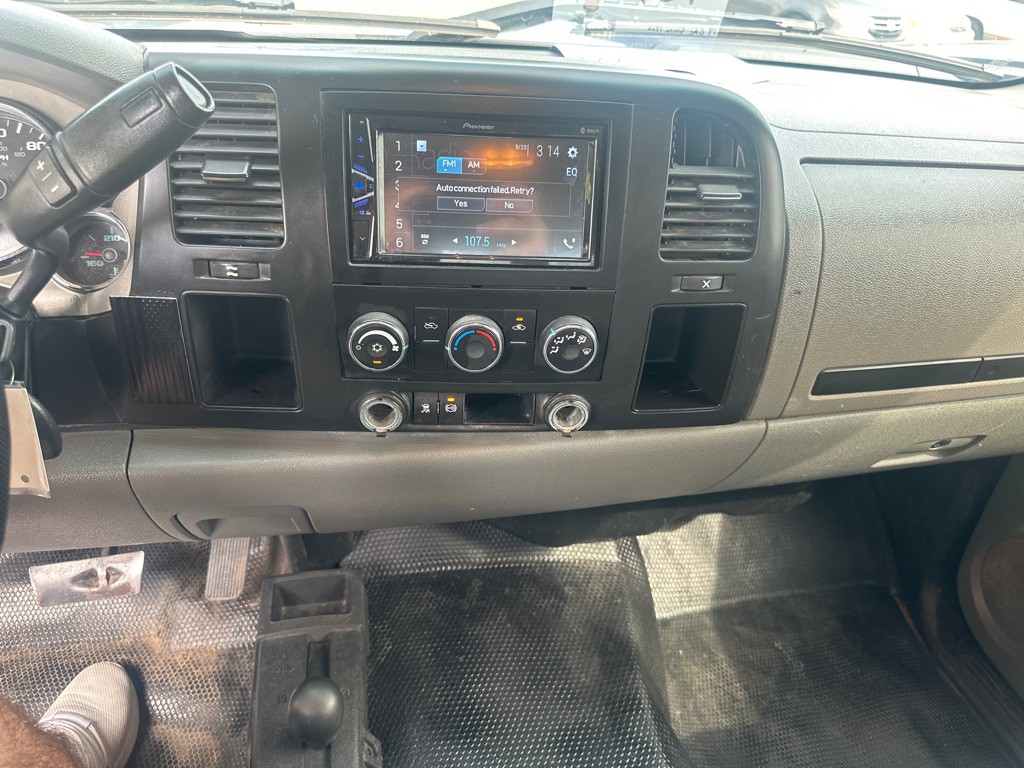 2011 Chevrolet Silverado 1500 Image 16