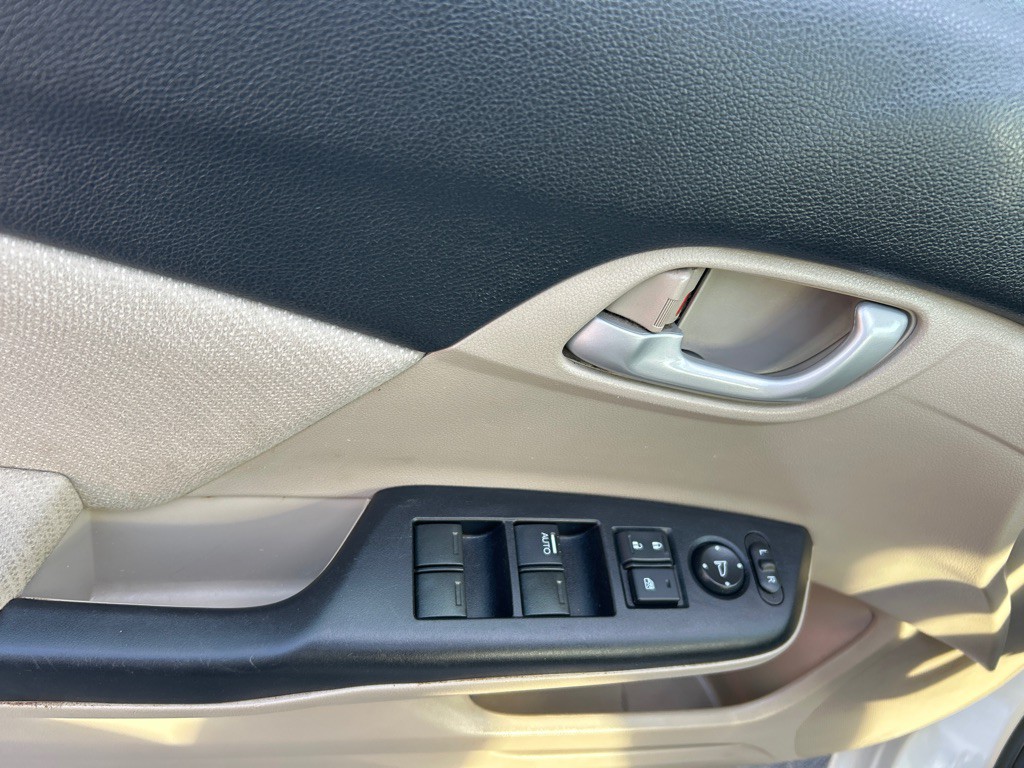 2013 Honda Civic Image 10