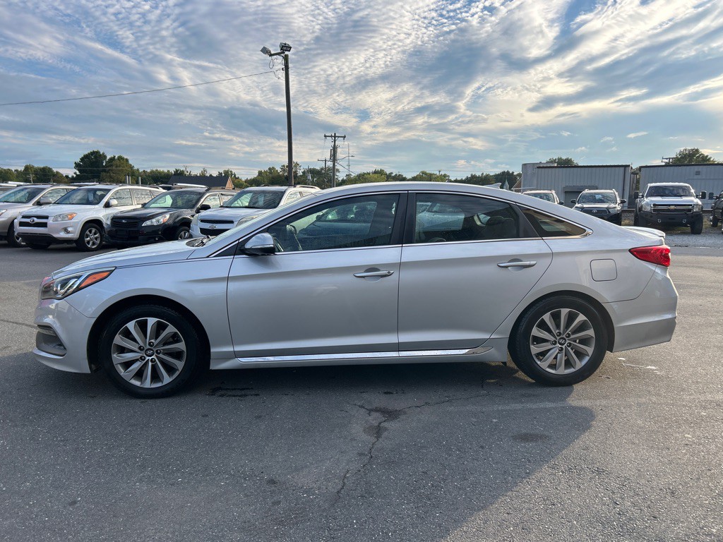 2015 Hyundai Sonata Image 8