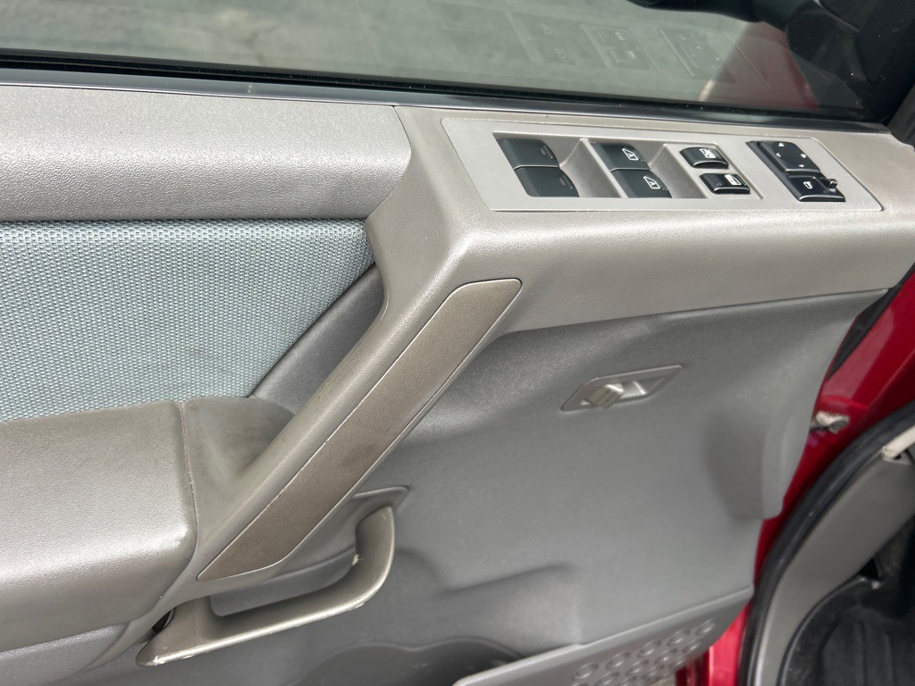 2006 Nissan Titan Image 10