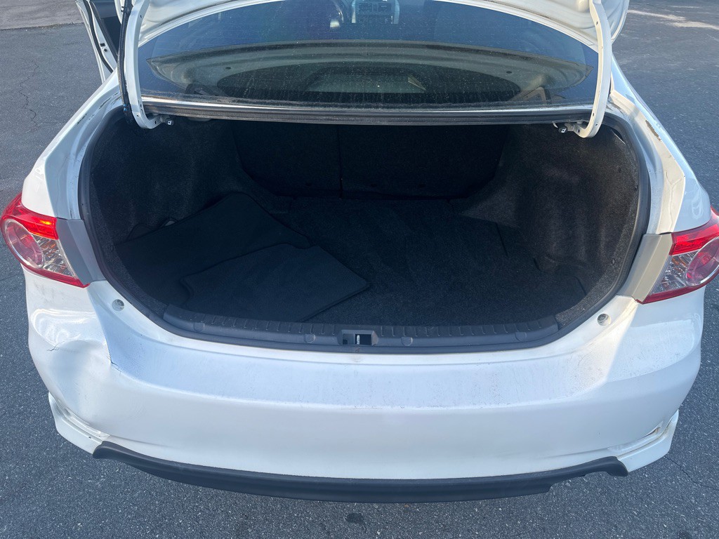 2013 Toyota Corolla Image 14