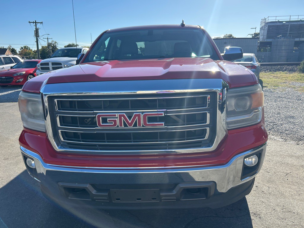 2015 GMC Sierra Image 2