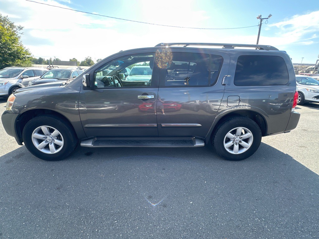 2011 Nissan Armada Image 2