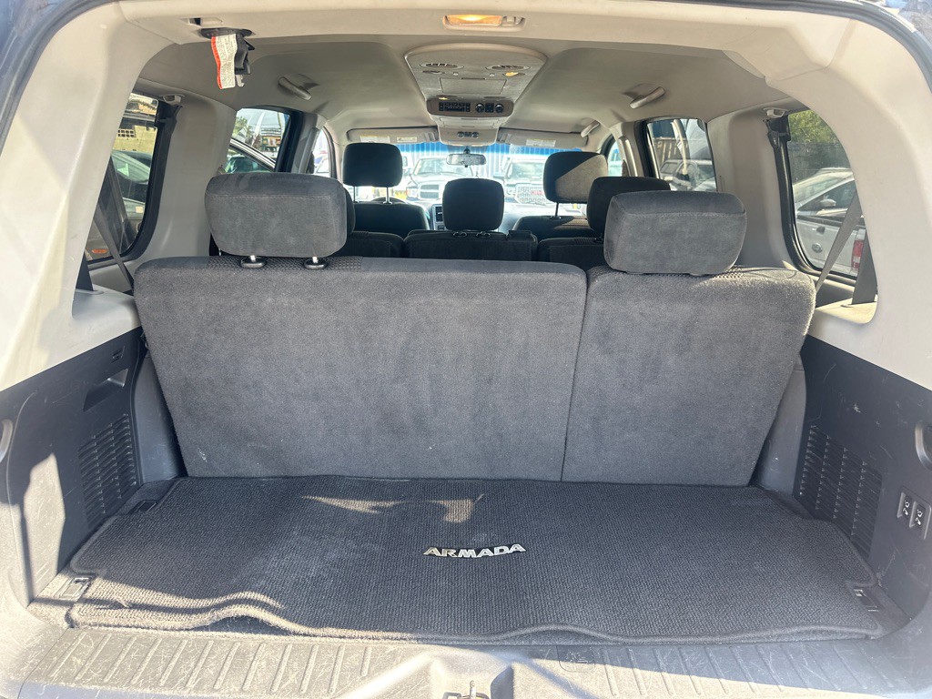 2011 Nissan Armada Image 14
